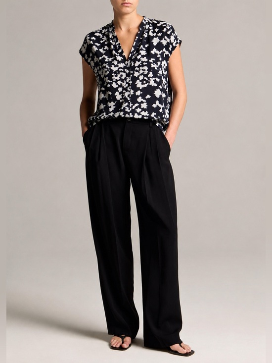 Vince Tops - Vince 100% Silk Sleeveless Top Abstract Print Women Size M